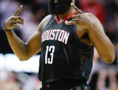 雷火竞技-关于哈登连续十五场比赛得分超过突破纪录，巴黎圣日耳曼挑战极限！的信息